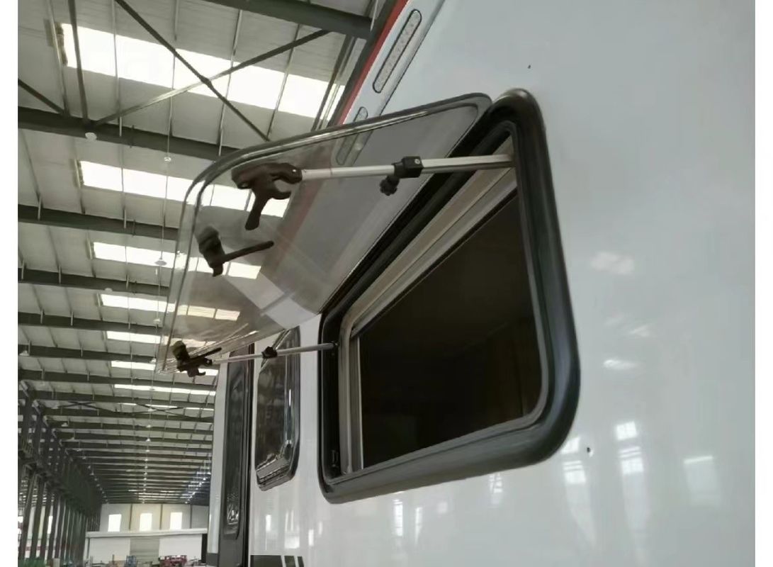 Hoge sterkte acrylplaat voor camperruiten die bescherming en levensduur biedt voor ramen die op verschillende soorten campers zijn geïnstalleerd