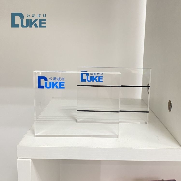 8 mm UV-bestrijdend acrylbord van Duke Manufacturer 20x30ft geluidsdicht hek UV 4 mm PMMA voor gravering van gemeentelijke bouwwerken inbegrepen