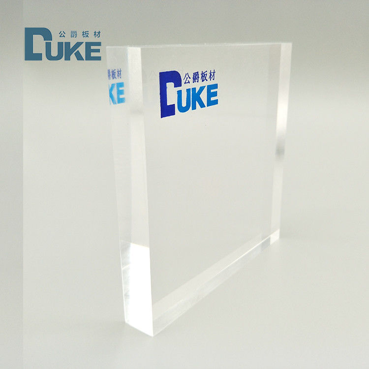 92% hoog lichttransmissie helder plexiglaspaneel met aangepaste lasersnijservice voor display