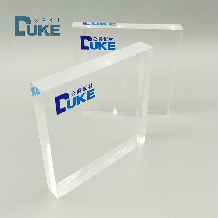 92% hoog lichttransmissie helder plexiglaspaneel met aangepaste lasersnijservice voor display
