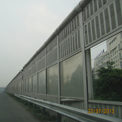 De UV Beschermde van de de Barrièreomheining van het Verkeerslawaai Barrière van Acrylic Sheet Noise